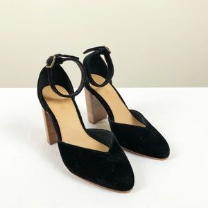 SOLUDOS Collette Black Velvet Chunky Heels